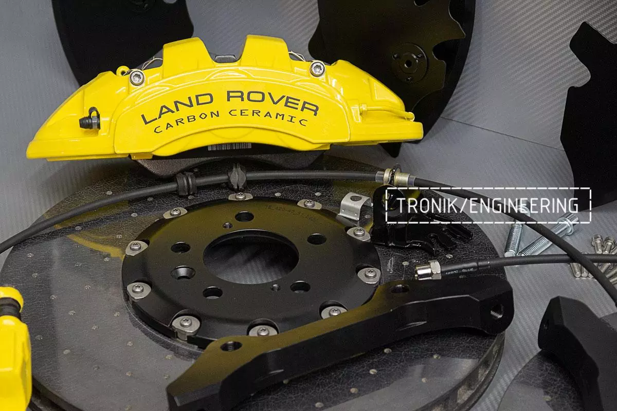 Land Rover L405 carbon-ceramic brakes. pic_8