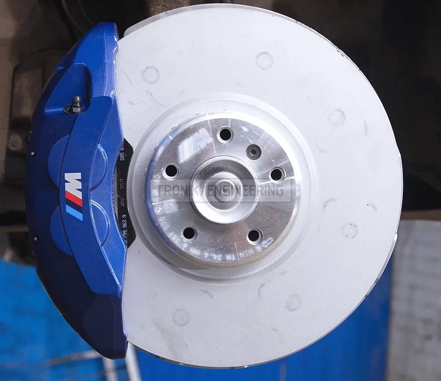 front brake rotor and BMW M-Performance kit caliper