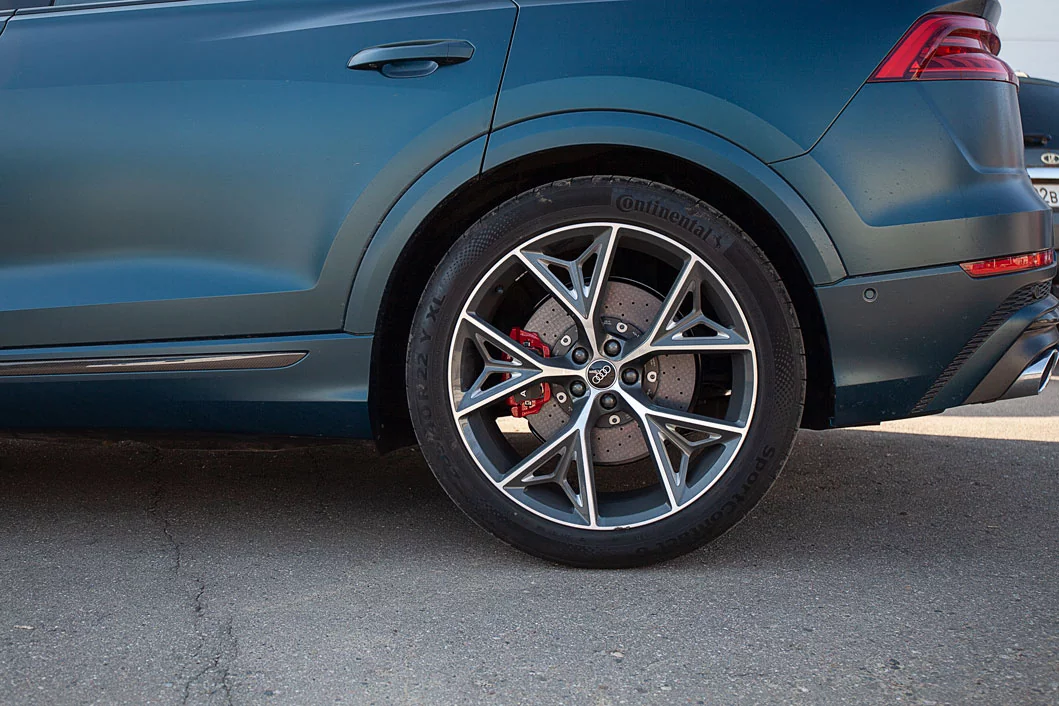 Audi SQ8/Q8/SQ7/Q7/Touareg carbon-ceramic brakes. pic 8