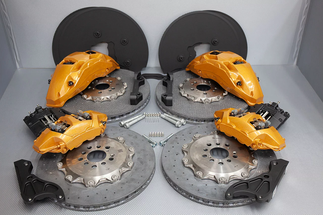 Mercedes-Benz W167 carbon-ceramic brakes. pic. 1