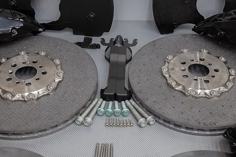 Rolls-Royce Ghost RR21 carbon-ceramic brake kit. pic 9