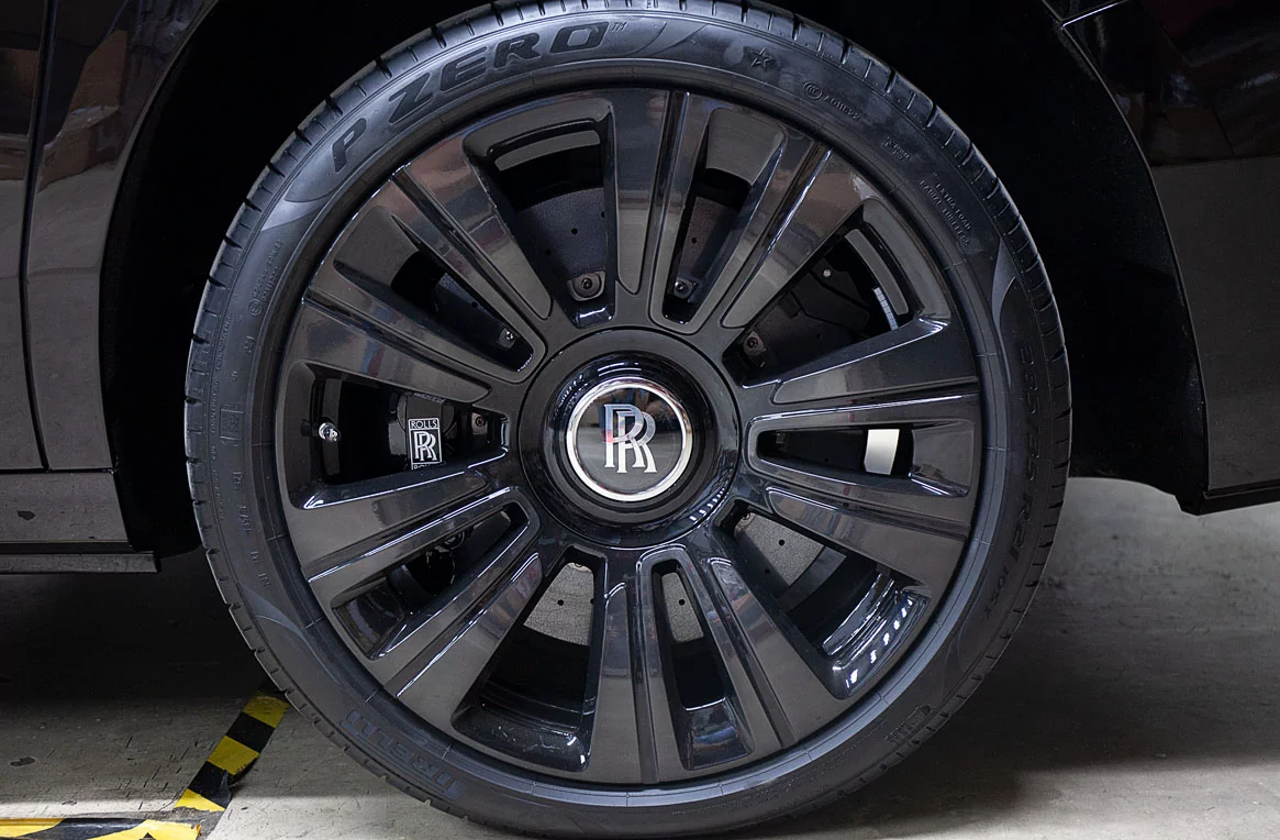 Rolls-Royce Ghost RR21 Carbon-ceramic brakes. pic 7