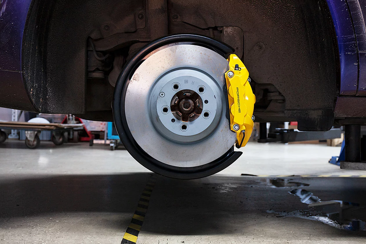 Porsche Cayenne brake kit. pic 5