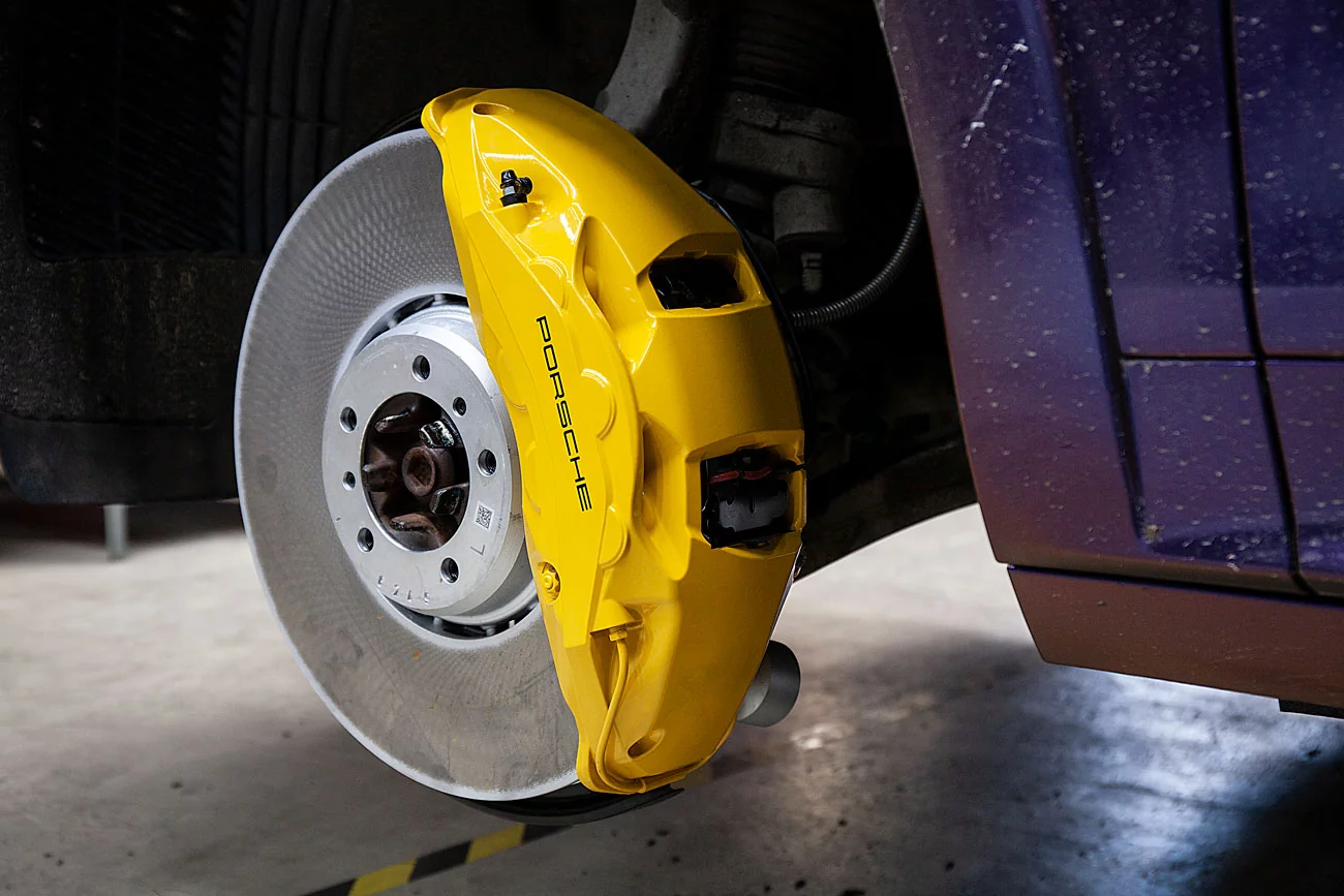 Porsche Cayenne brake kit. pic 4