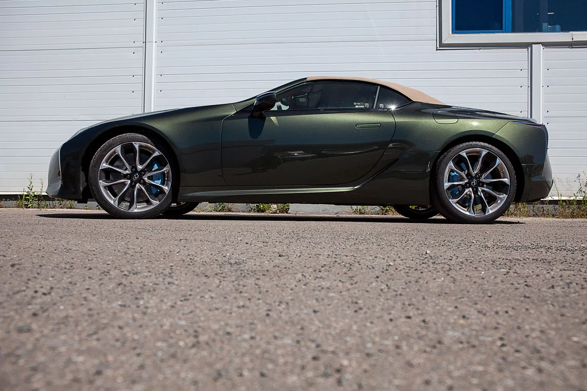 Lexus LC500 carbon-ceramic brakes. Pic 16