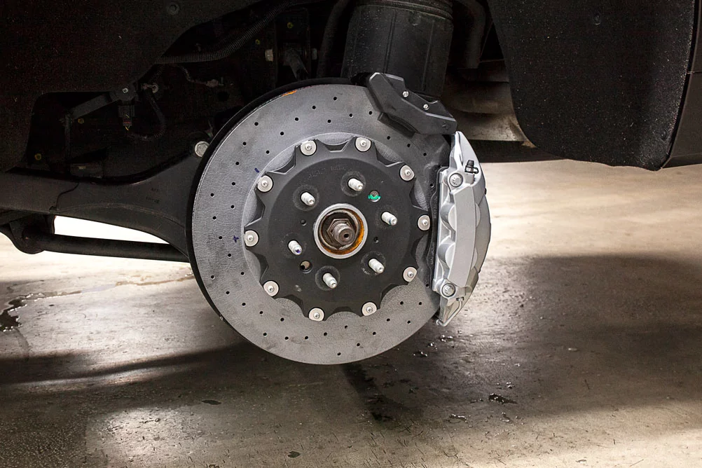 Cadillac Escalade carbon-ceramic brakes. Pic 2