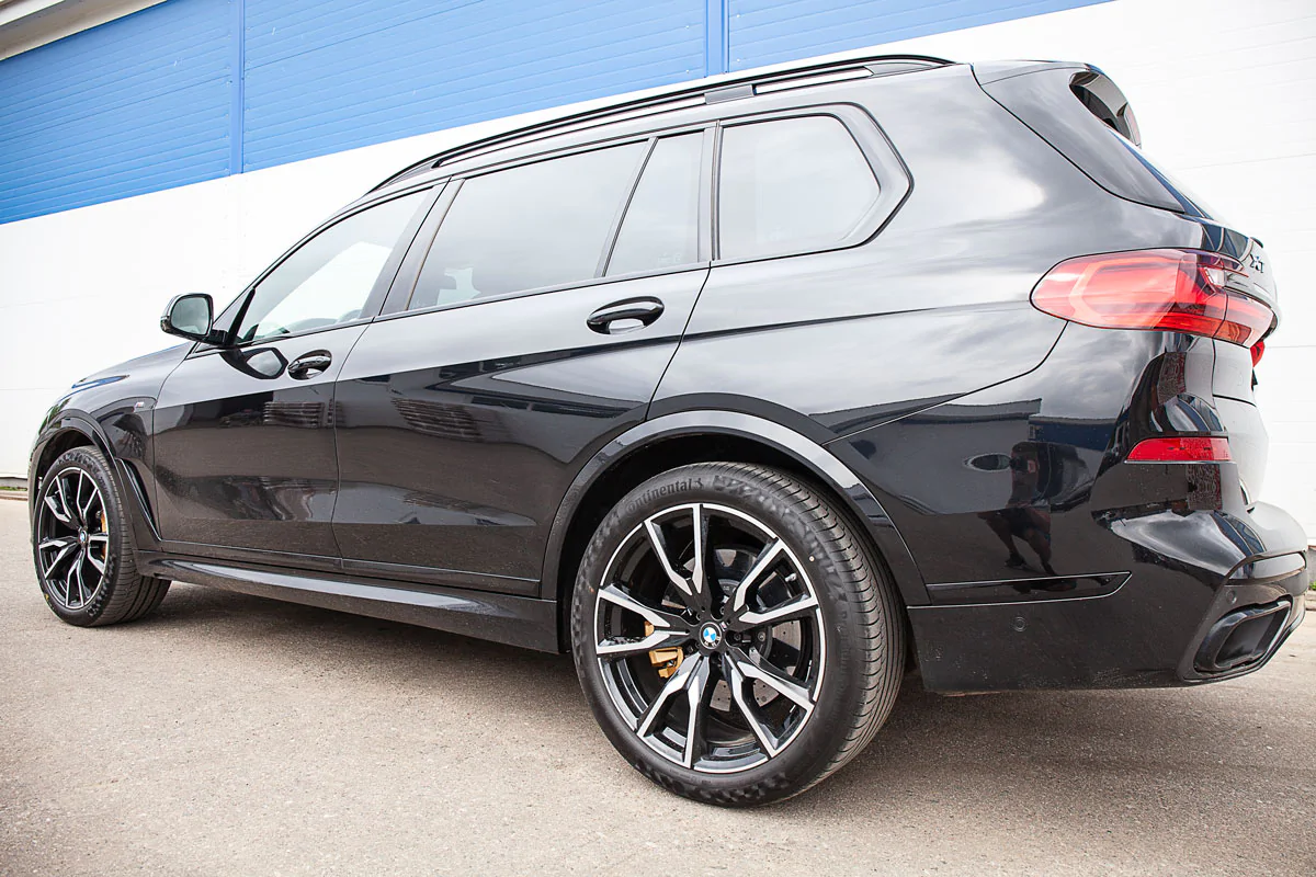 BMW X7 G07 carbon-ceramic brakes. Pic 12