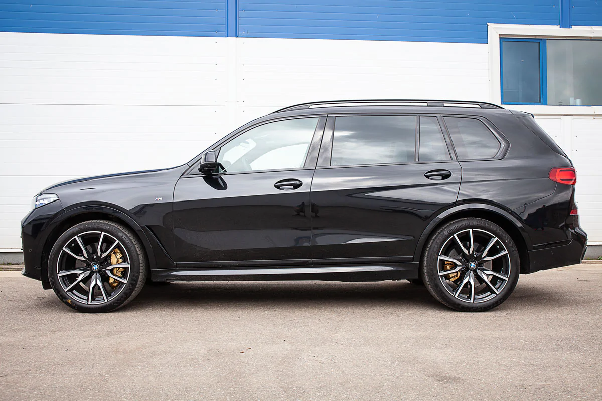 BMW X7 G07 carbon-ceramic brakes. Pic 14