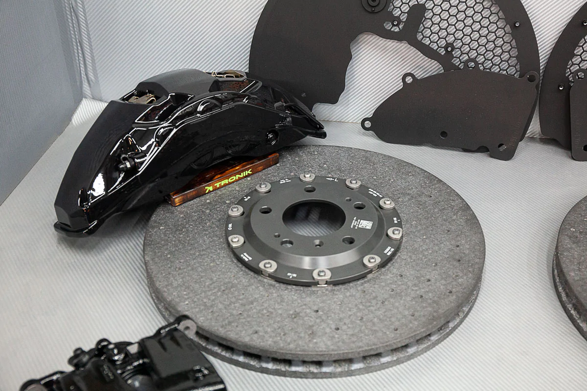 Carbon-ceramic brake kit Bentley Bentayga. Pic 3