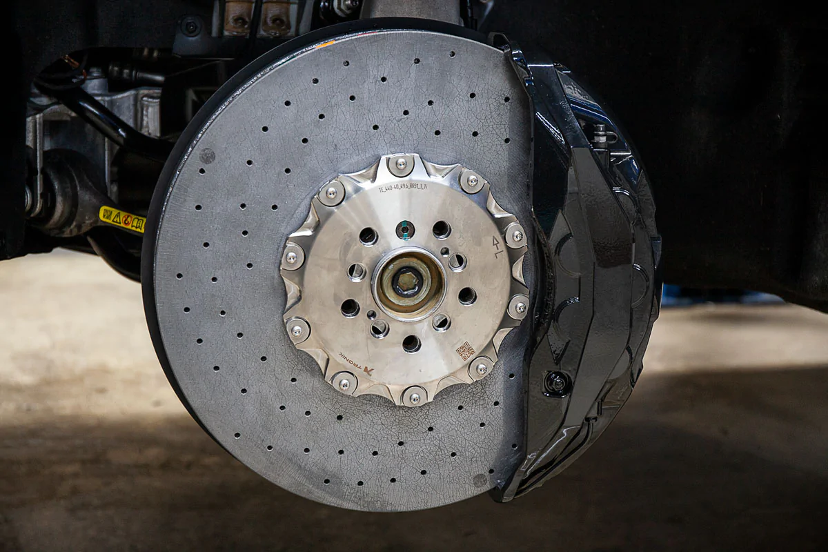 Rolls-Royce Cullinan carbon-ceramic brakes. Pic 6