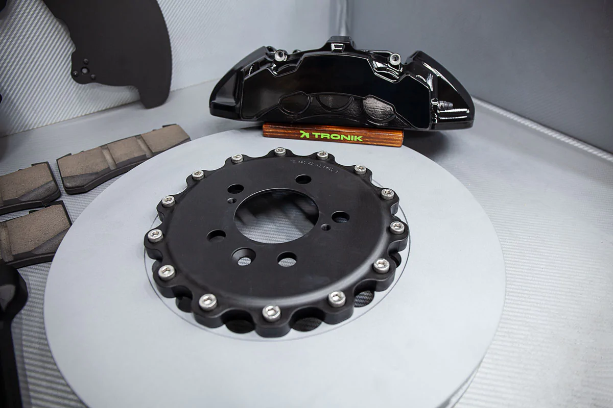 Range Rover brake kit. Pic 3