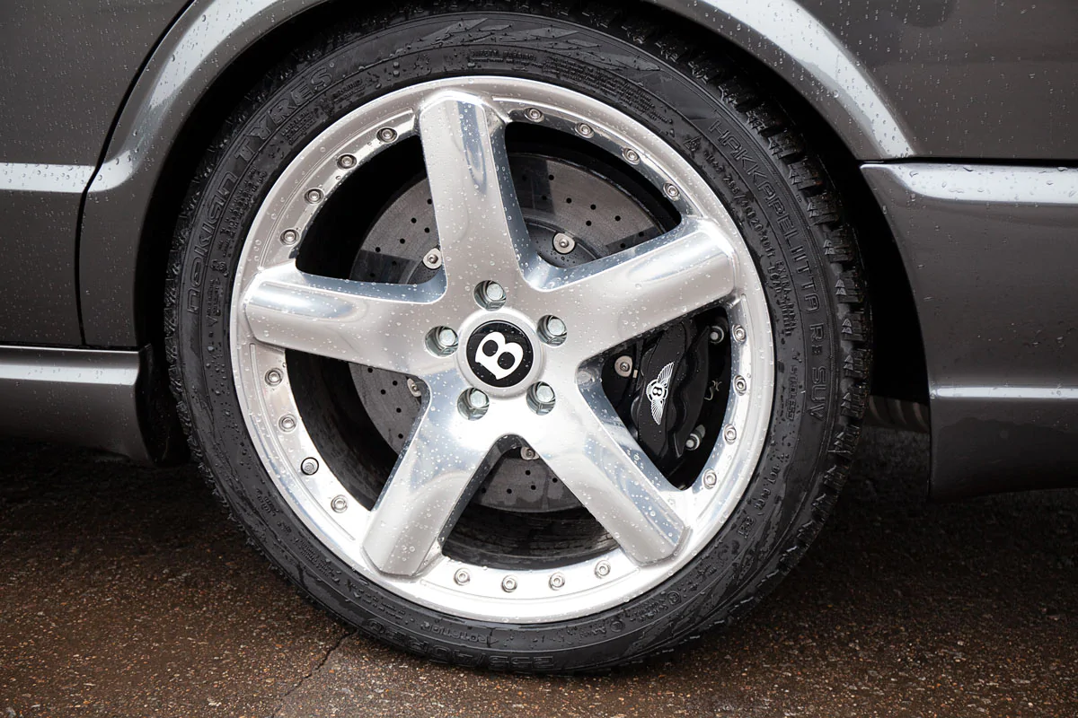 Bentley Brooklands carbon-ceramic brakes. Pic 7