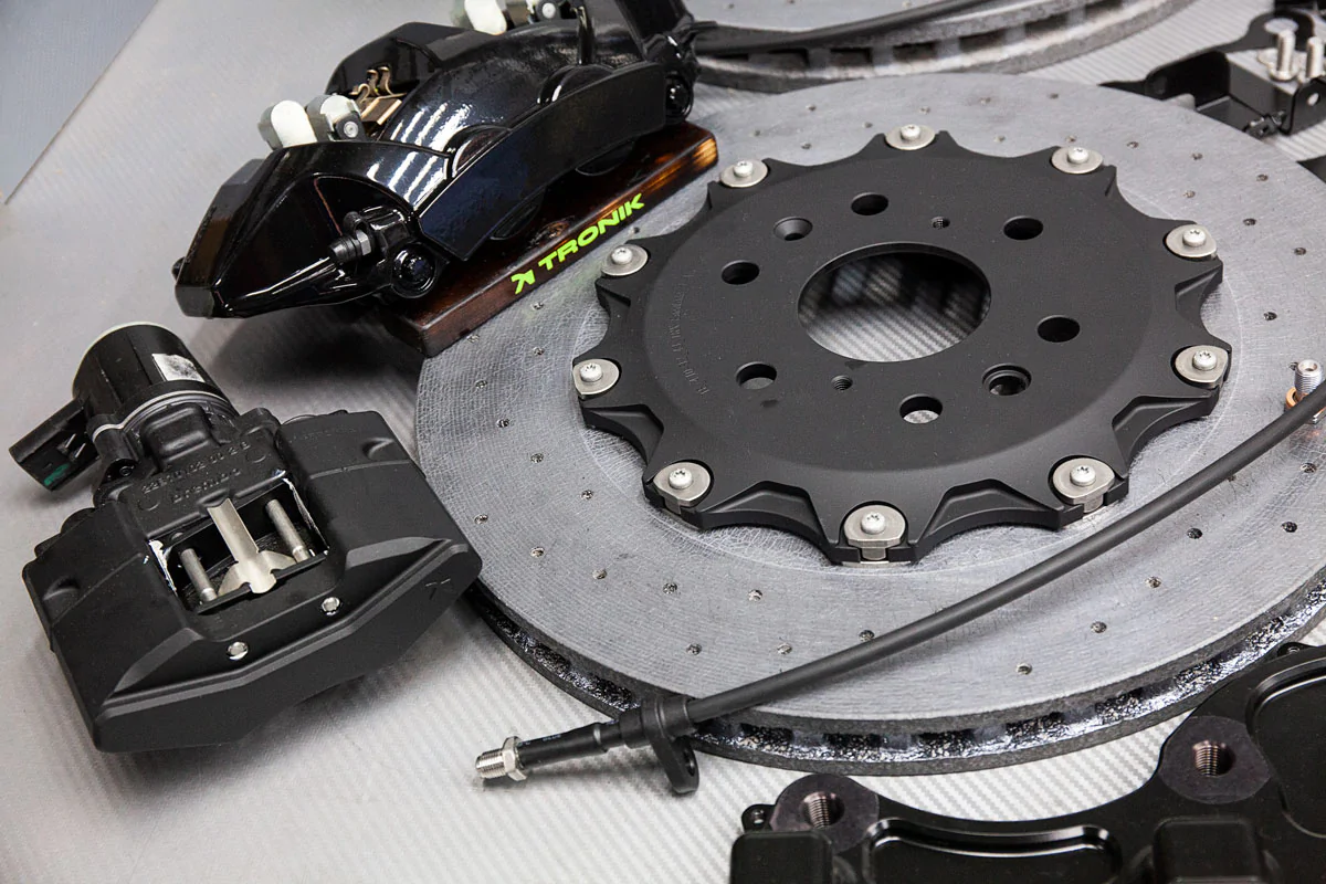 Carbon-ceramic brake kit Cadillac Escalade. Pic 6