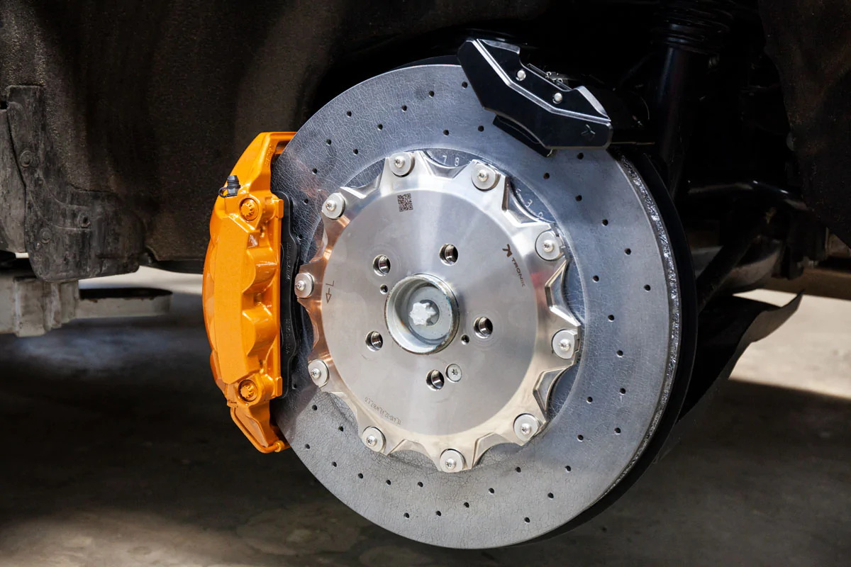 Mercedes-Benz W167 carbon-ceramic brakes. Pic 4