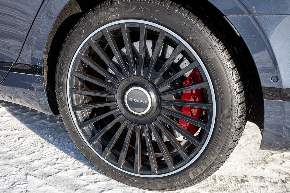 Carbon-ceramic brake system Bentley Flying Spur. Pic 15