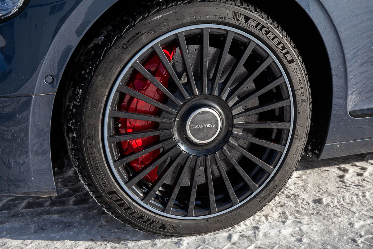 Carbon-ceramic brake system Bentley Flying Spur. Pic 18