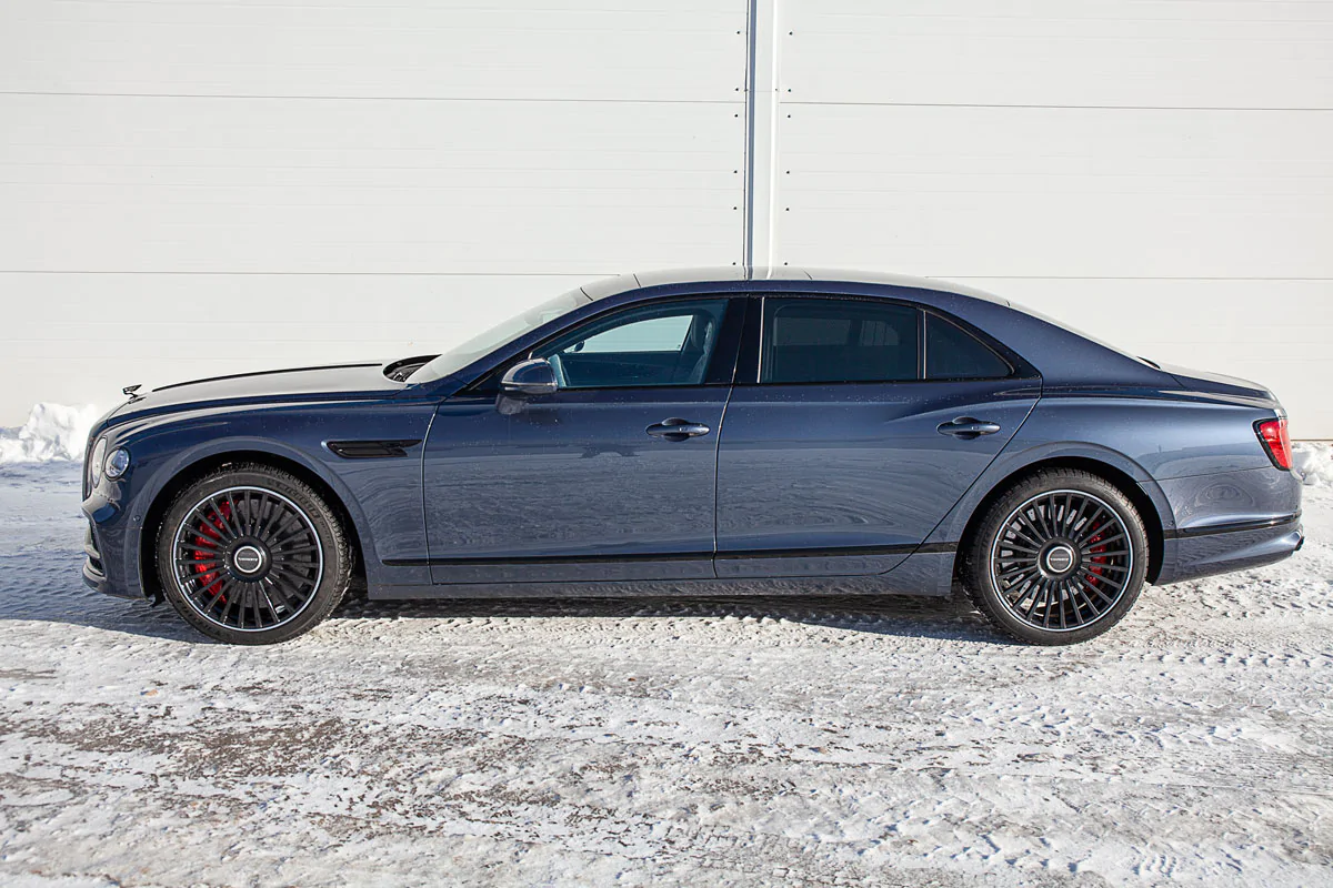 Carbon-ceramic brake system Bentley Flying Spur. Pic 21