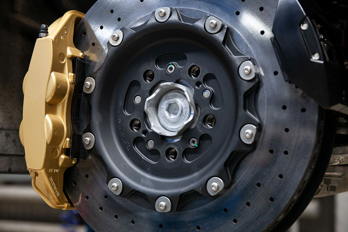 Carbon-ceramic brake system BMW M3 G80. Pic 4