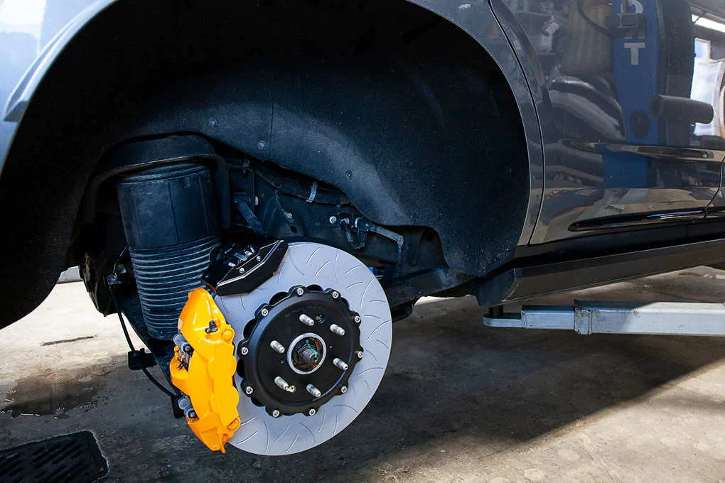 Brake system Cadillac Escalade. Pic 6