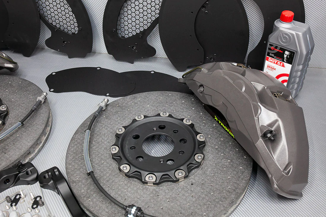 Carbon-ceramic brake system kit Dodge Challenger kit. Pic 9