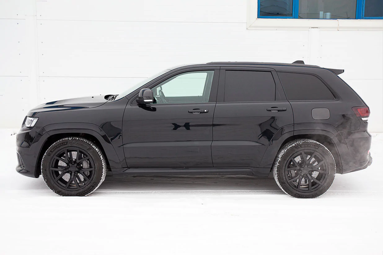 Carbon-ceramic brake system Jeep Trackhawk. Pic 15