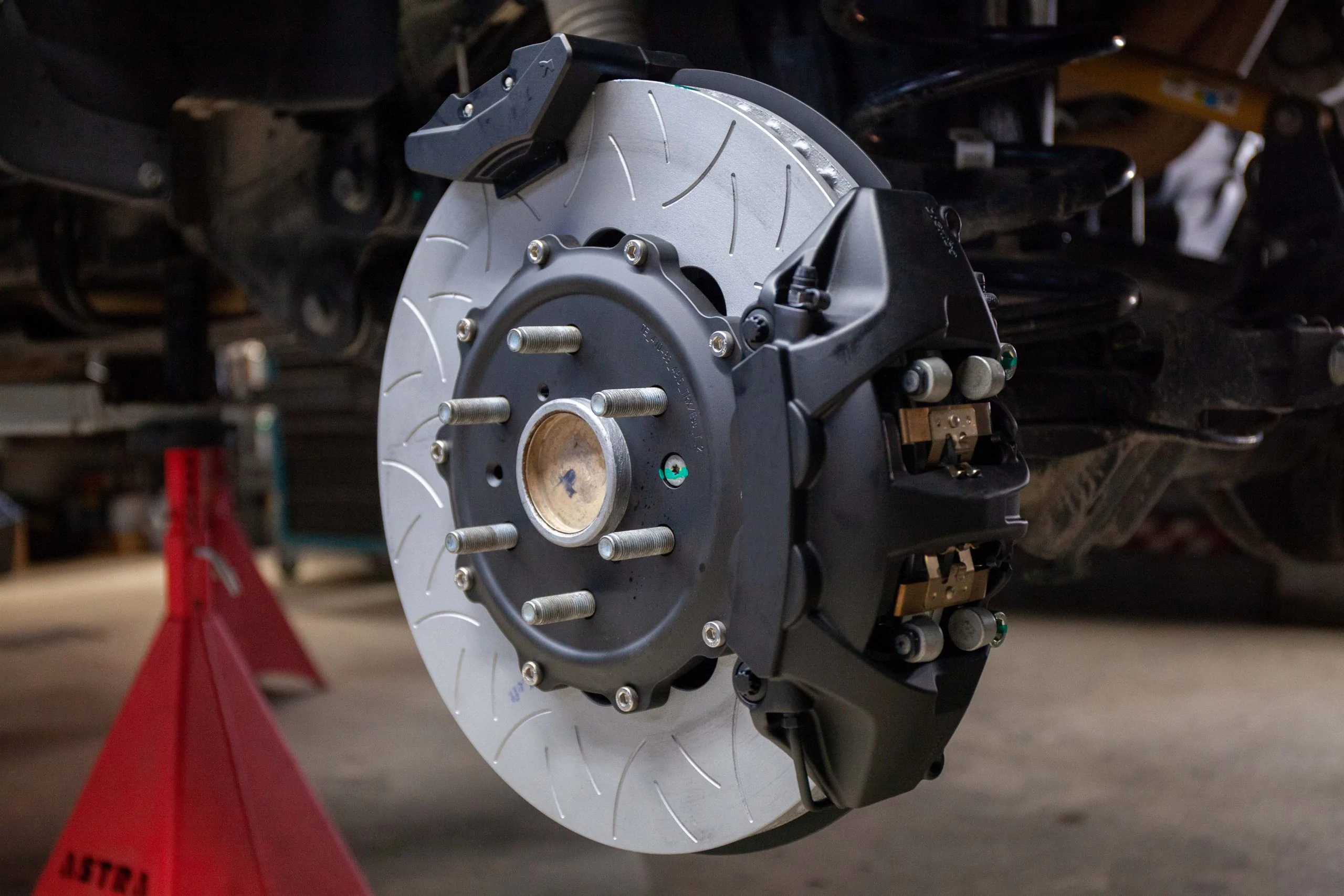 Brake system for Dodge RAM TRX. Pic 13