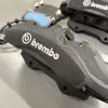 Grey front calipers for GT350R. Pic 2