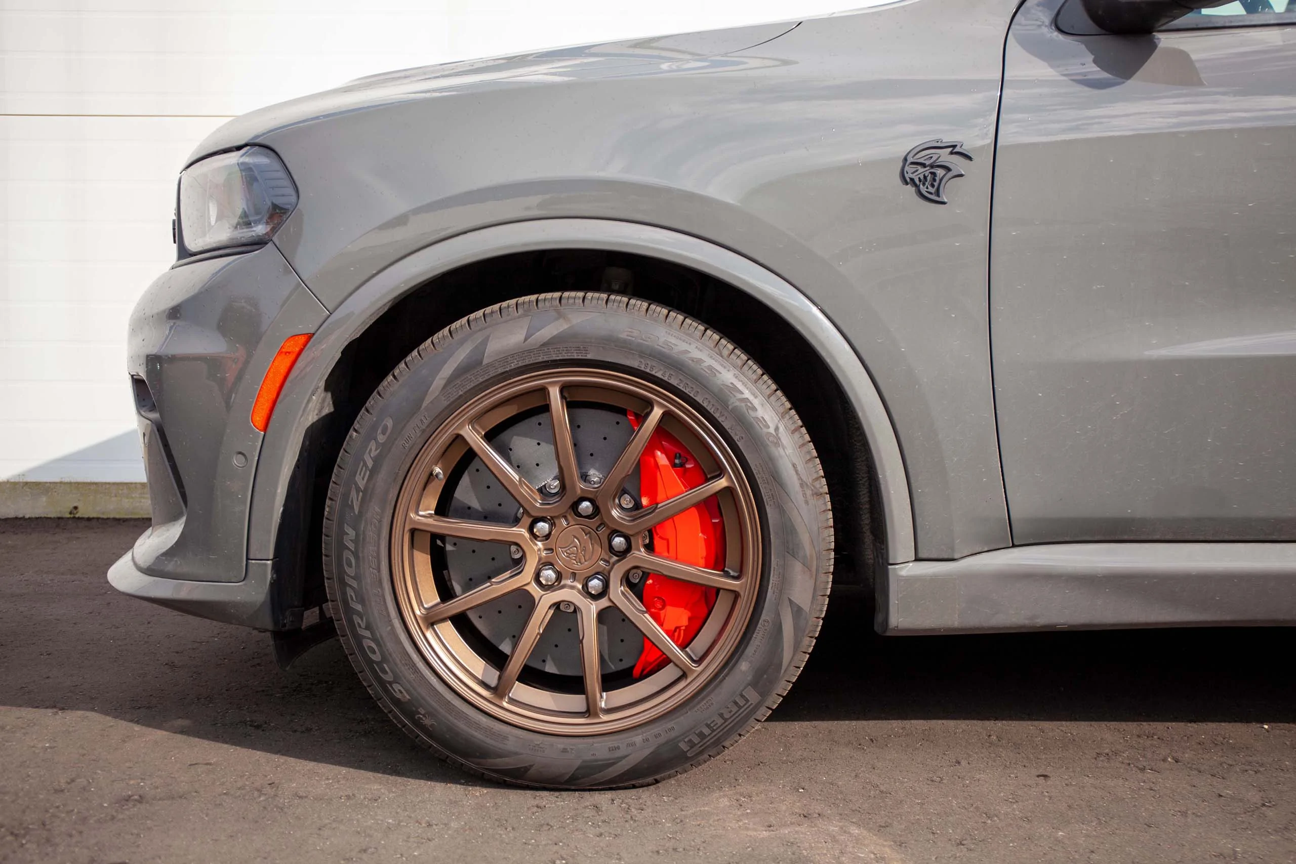 Carbon ceramic brake system for Dodge Durango. Pic 7