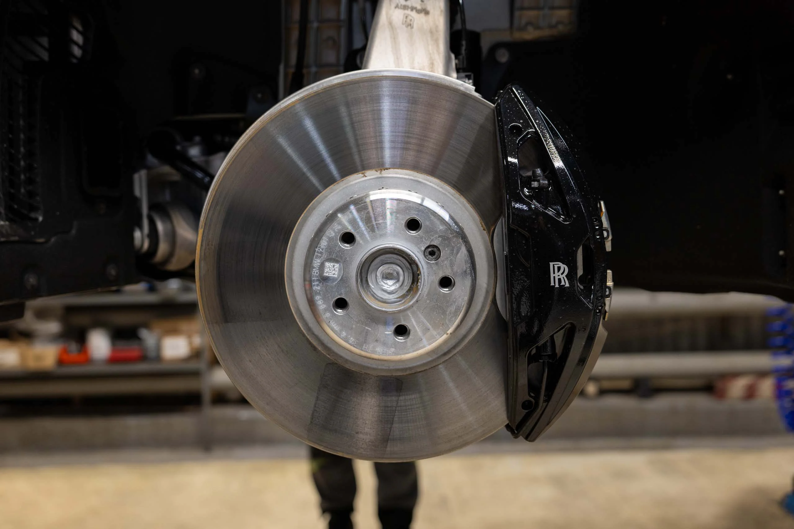 OEM brake system Rolls-Royce Cullinan. Pic 7