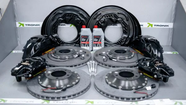 Carbon ceramic brake system kit for Porsche Cayenne. Pic 1