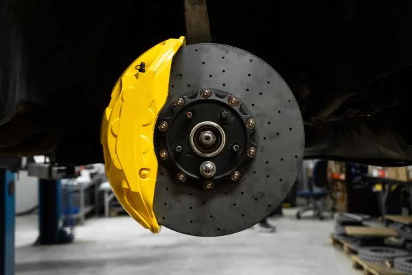 Carbon ceramic brake system for Jeep Grand Cherokee SRT. Pic 1