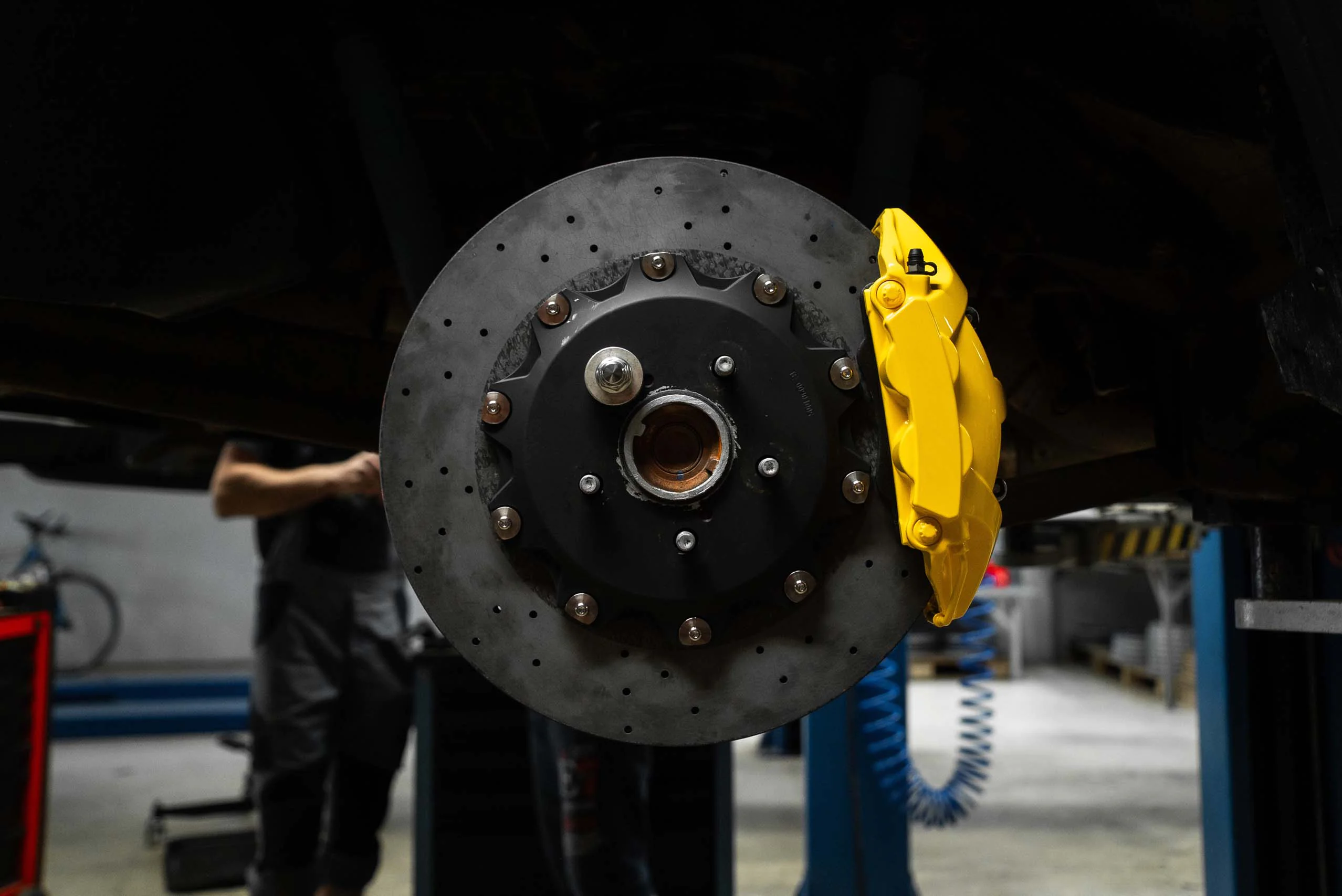 Carbon ceramic brake system for Jeep Grand Cherokee SRT. Pic 6