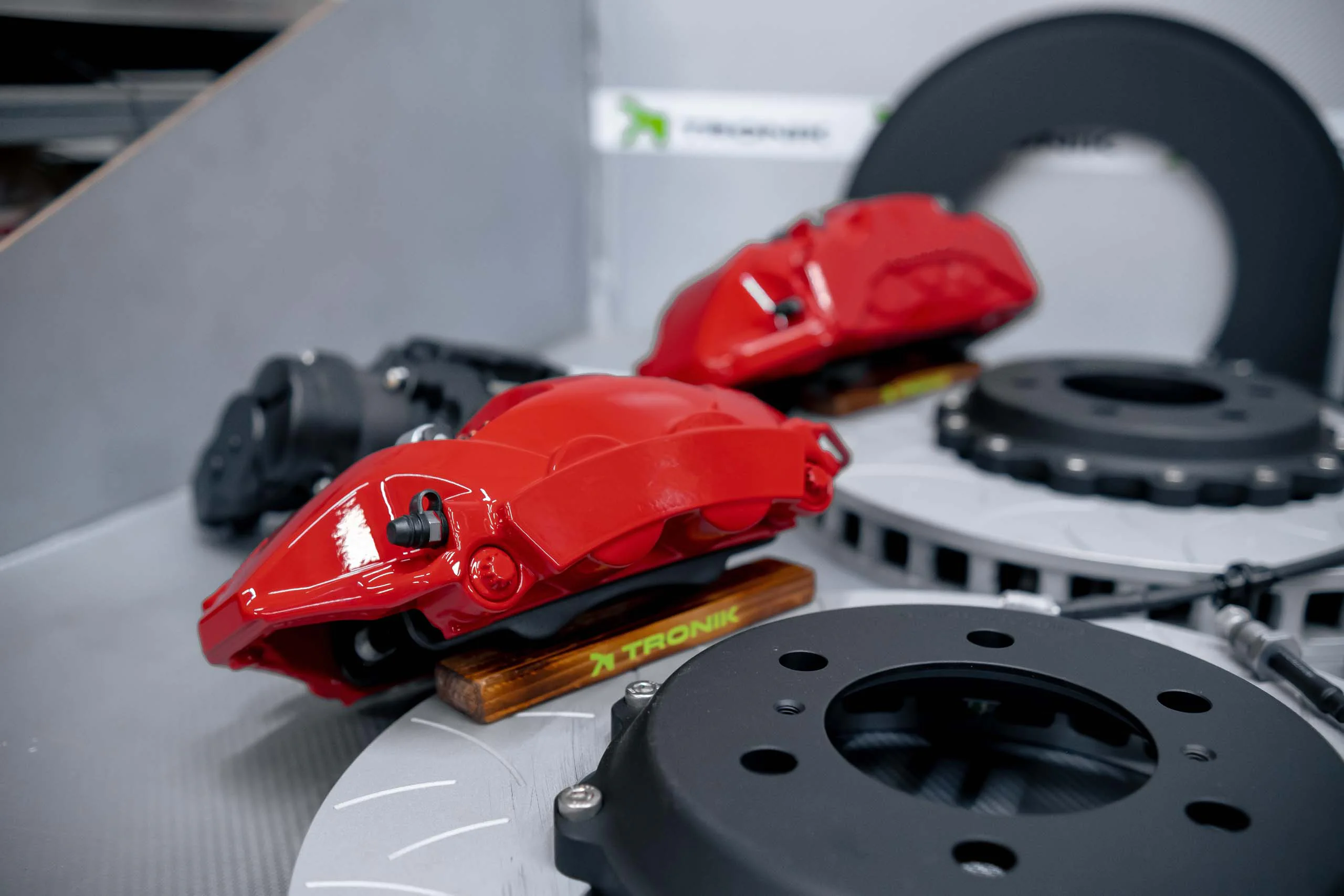 Brake system kit for Lexus LX600. Pic 2