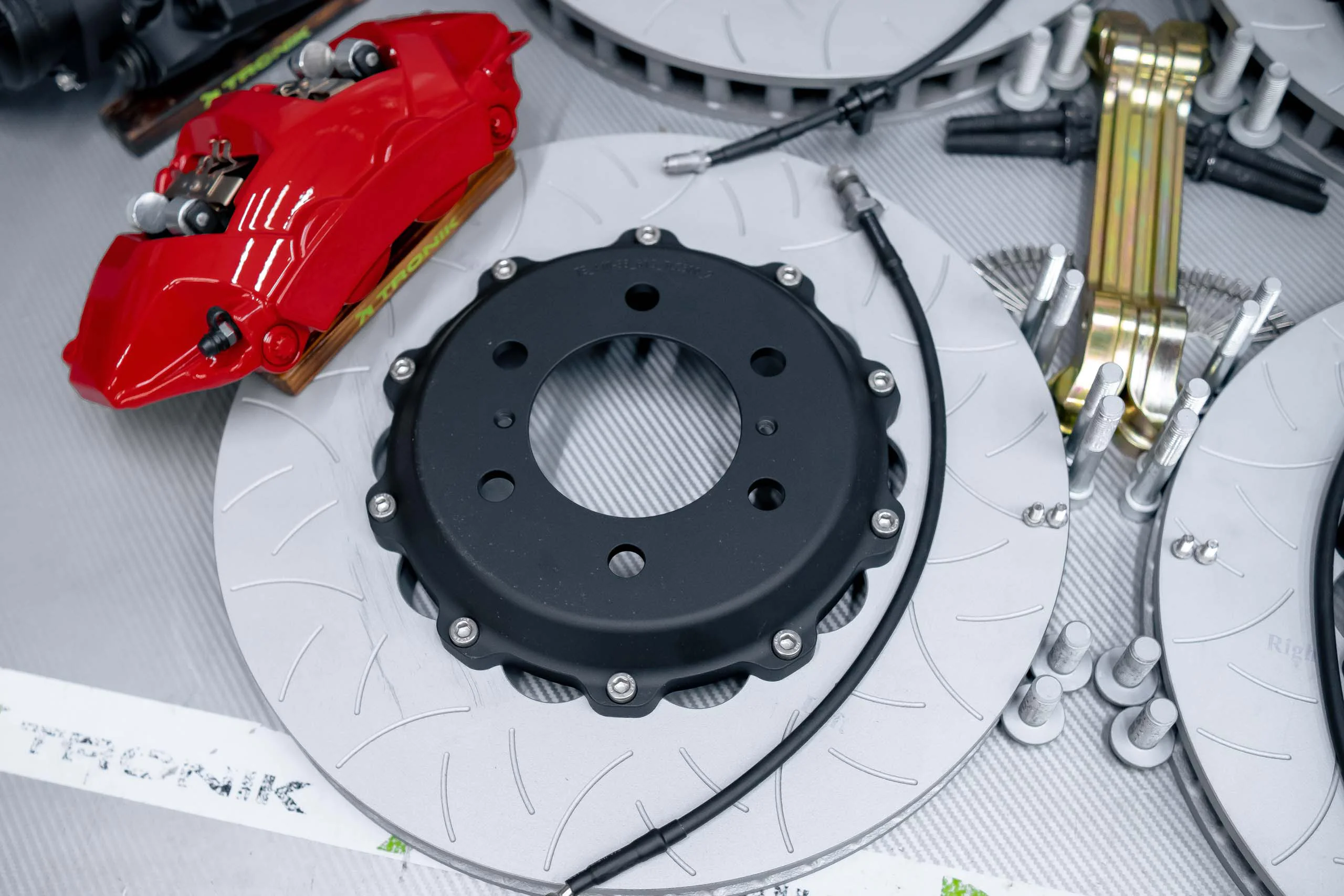 Brake system kit for Lexus LX600. Pic 6