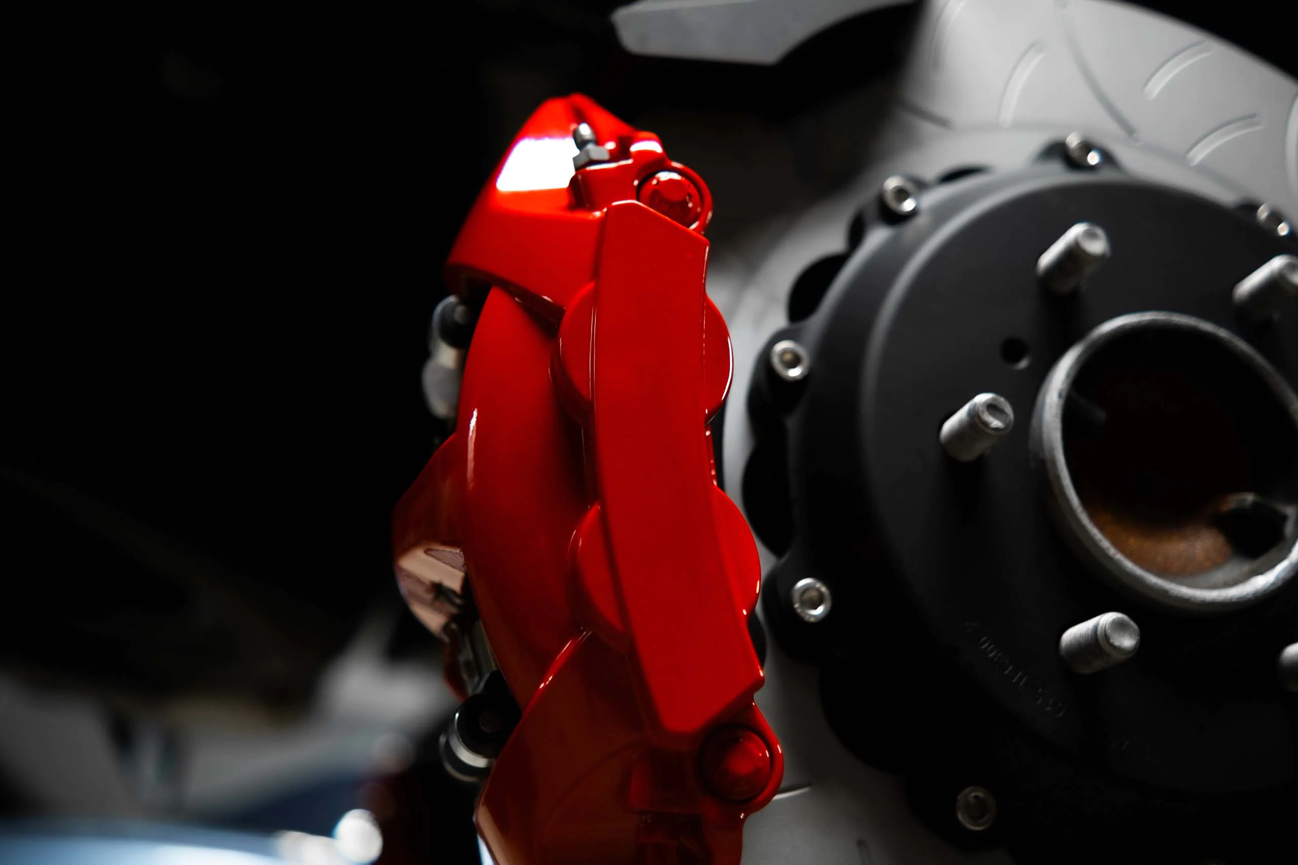 Brake system for Lexus LX600. Pic 12