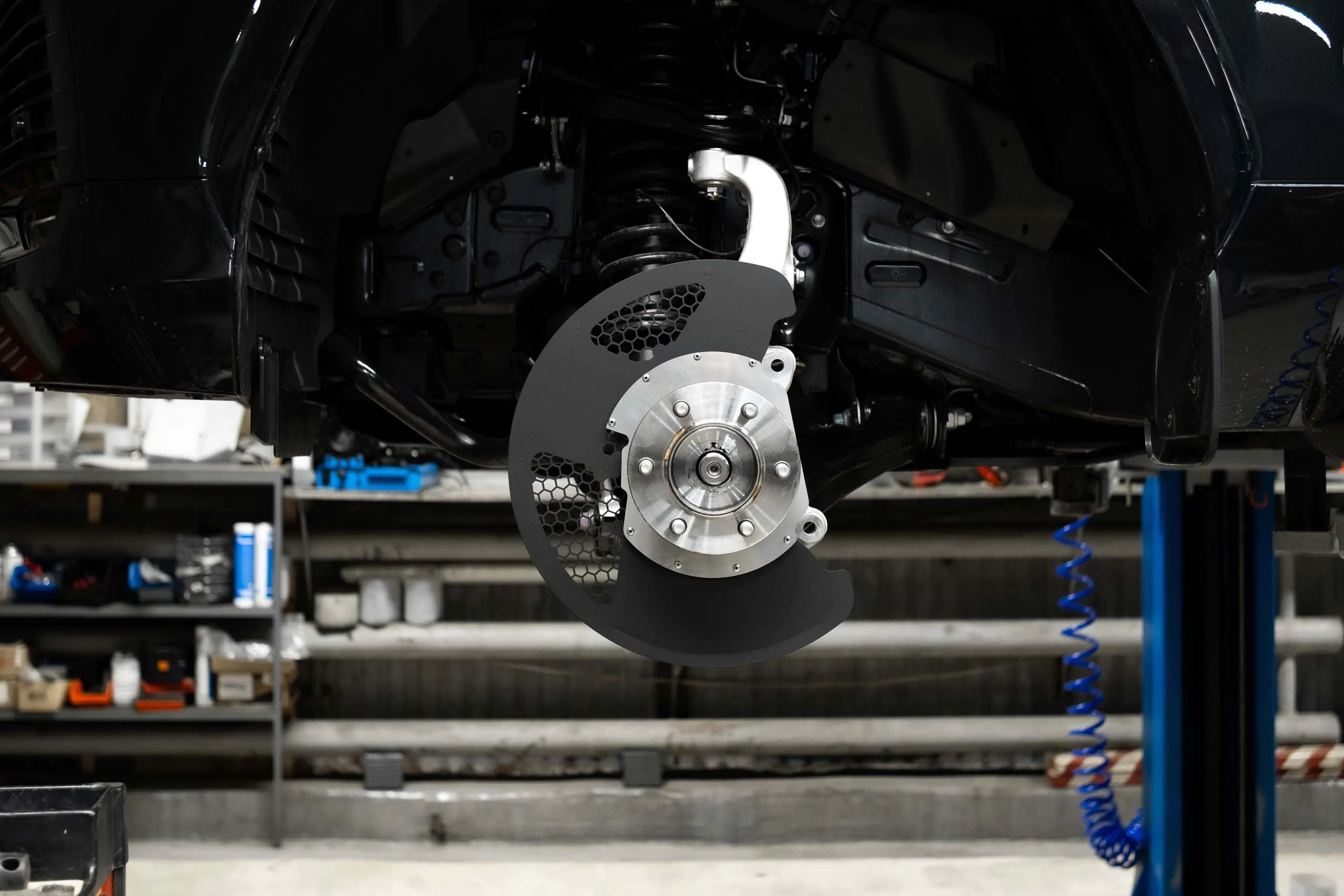 Brake system for Lexus LX600. Pic 7