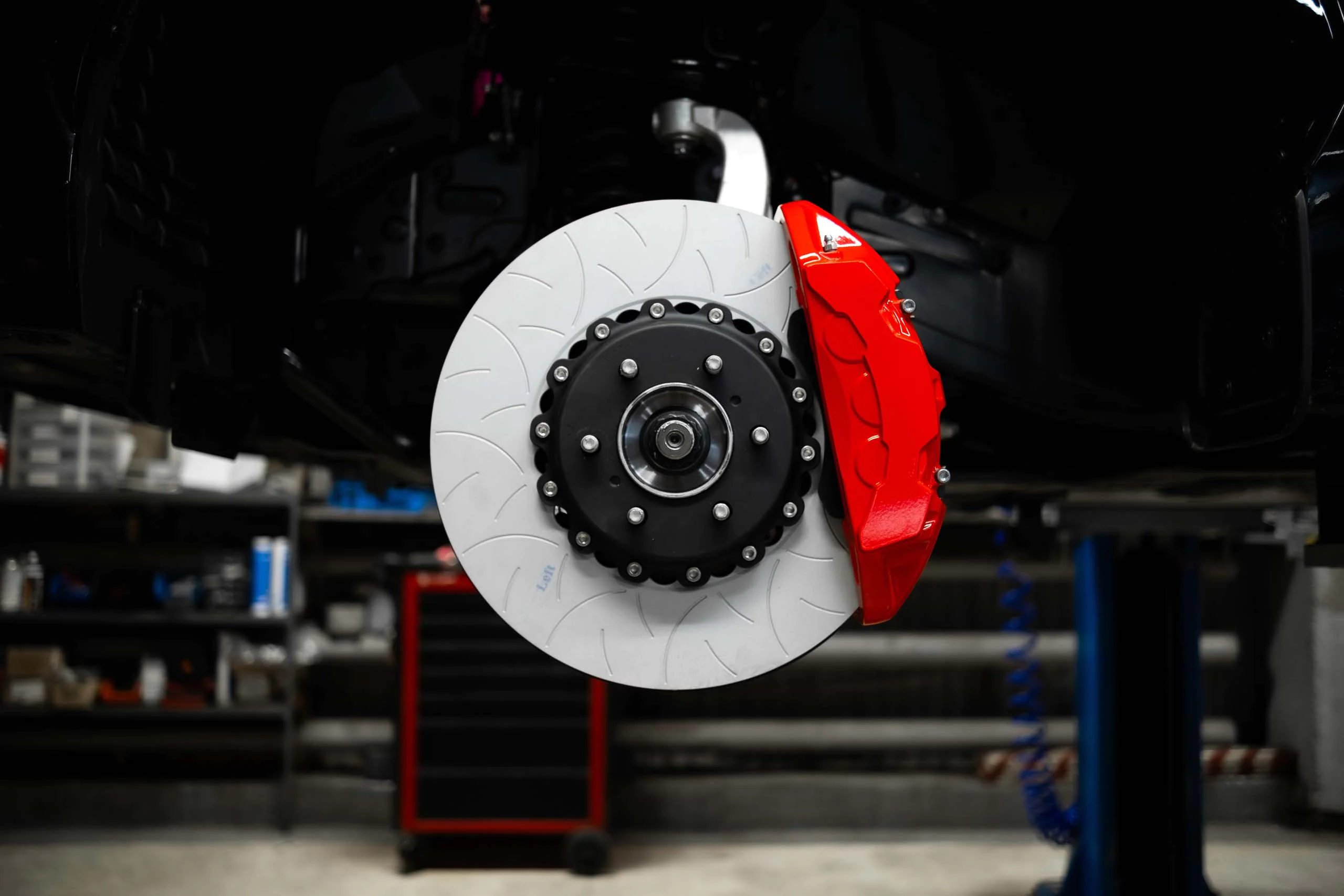 Brake system for Lexus LX600. Pic 8