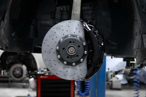 Carbon ceramic brake system for Mercedes-Benz W167. Pic 1