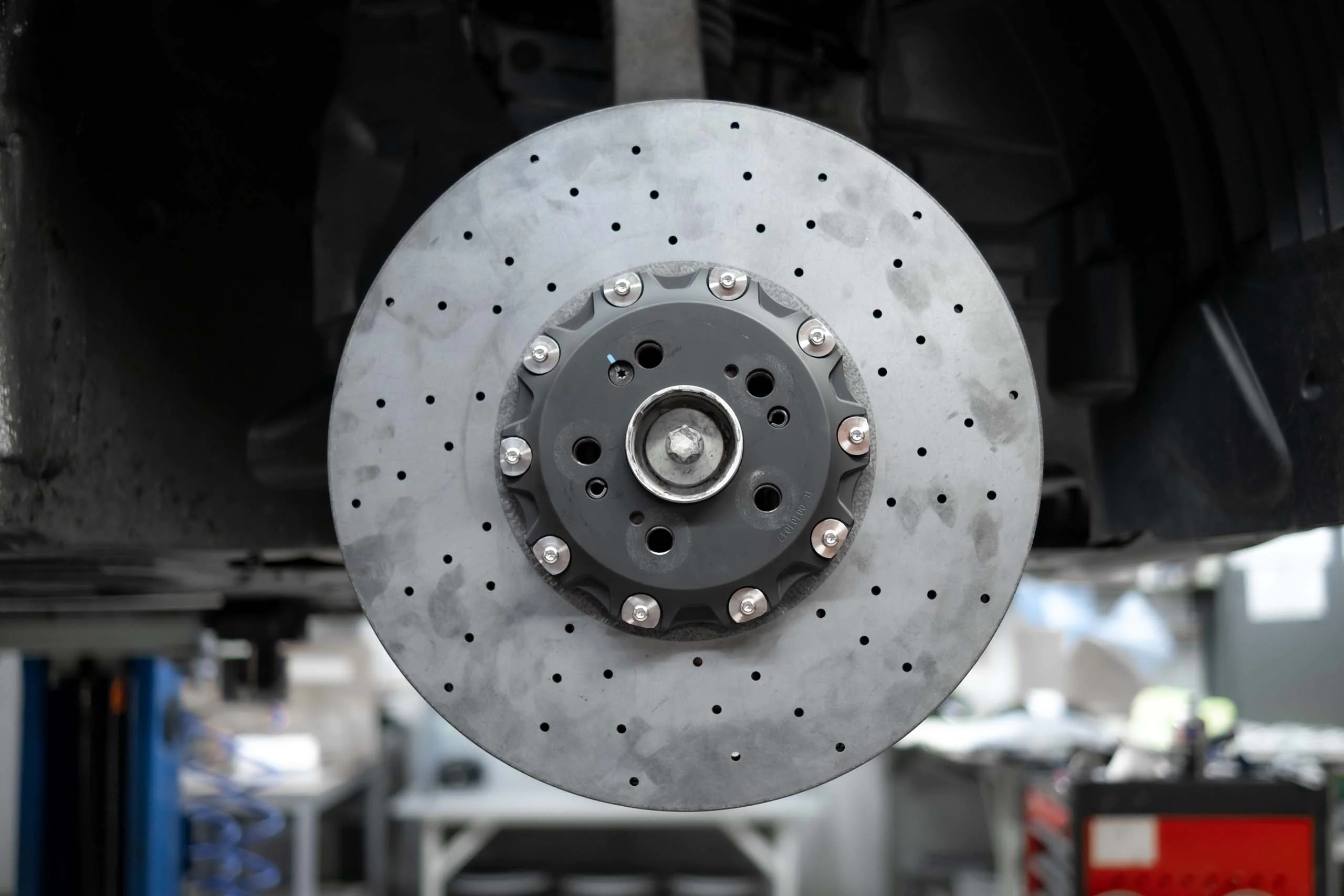 Carbon ceramic brake system for Mercedes-Benz W167. Pic 5