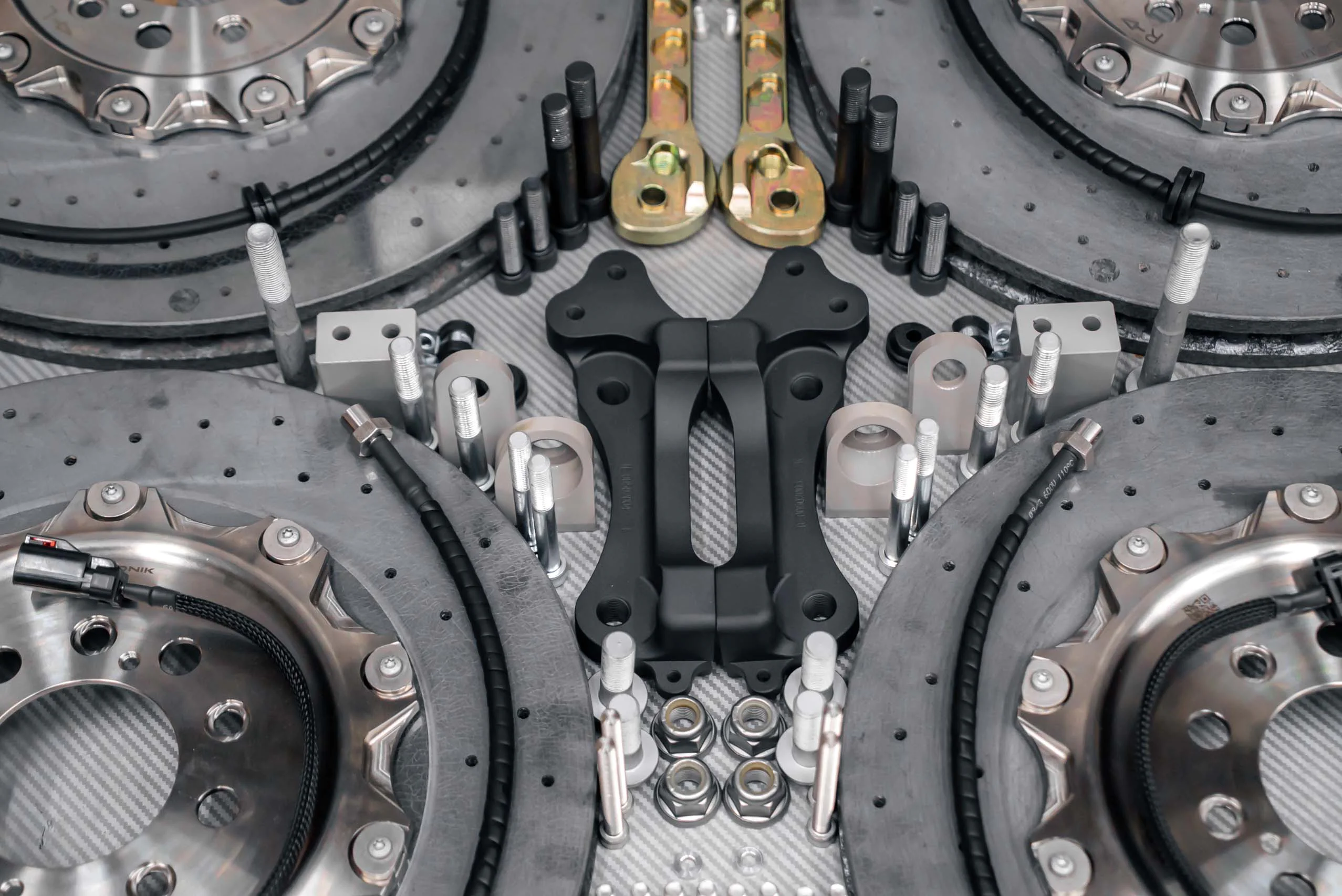 Carbon ceramic brake system kit for Land Rover L460. Pic 3