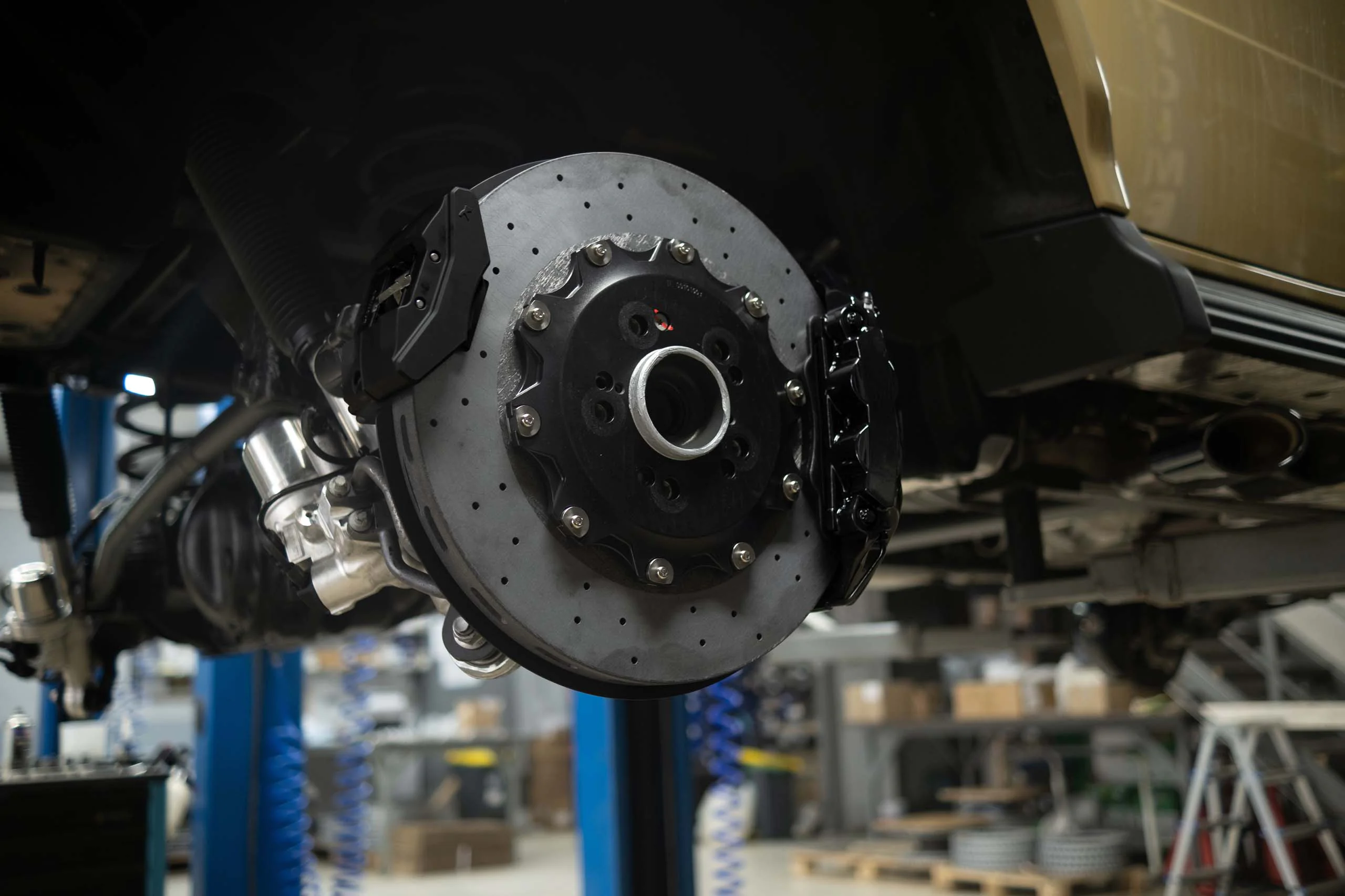Carbon ceramic brake system for Mercedes-Benz W463.276. Pic 10