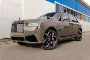 Carbon-ceramic brake system for Rolls-Royce Cullinan Pic 13 | TRO-NIK : High performance tuning of brake systems Carbon-ceramic brake system for Rolls-Royce Cullinan. Pic 13
