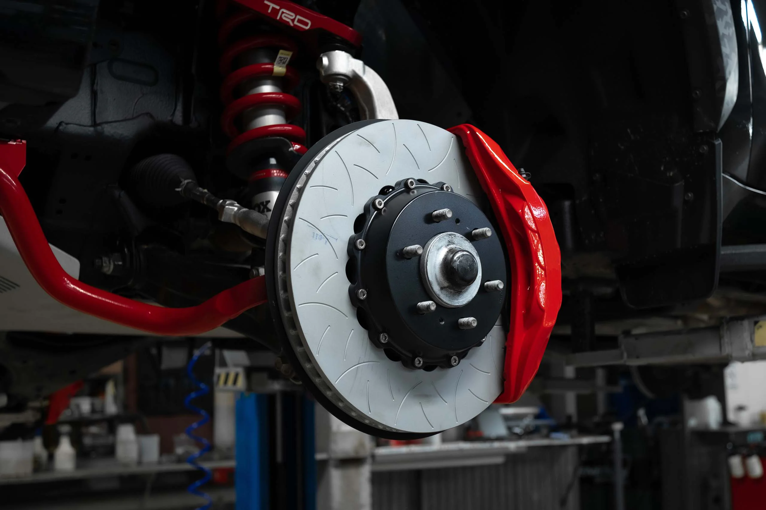 Brake system for Toyota Sequoia. Pic 13