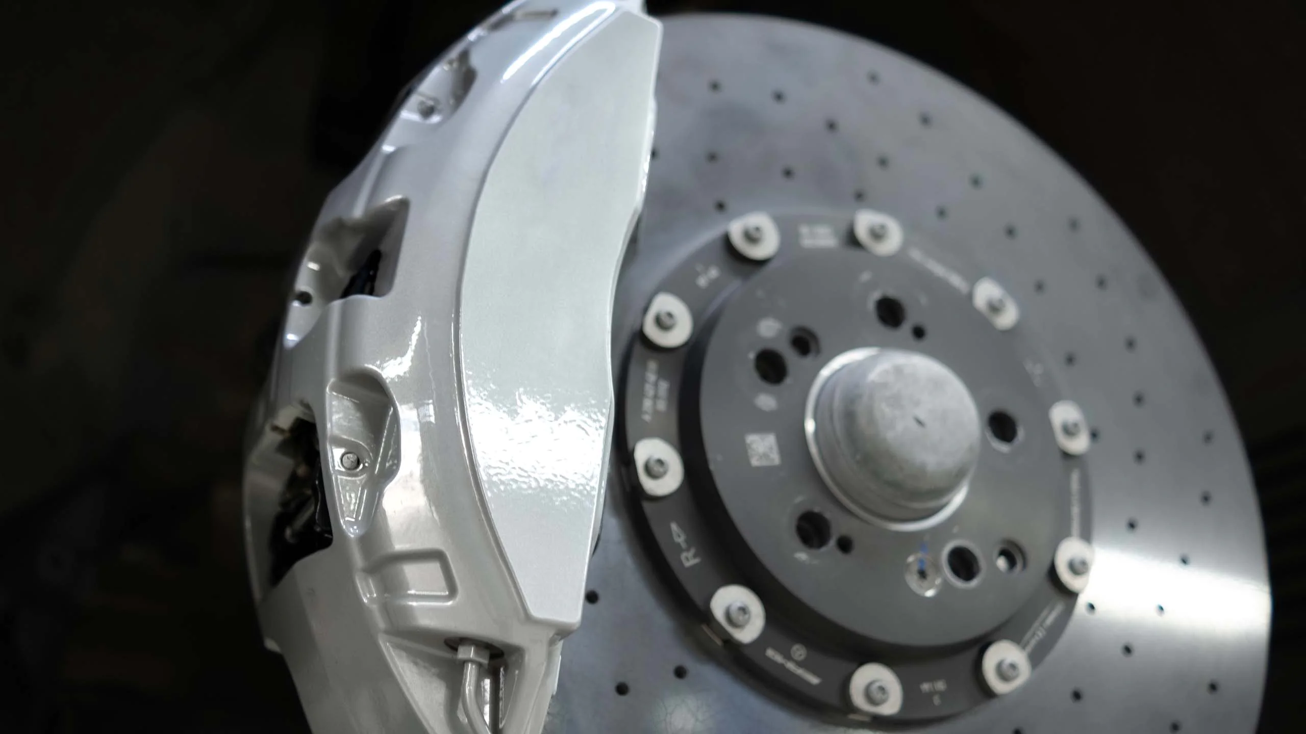 Carbon ceramic brake system for Mercedes-Benz W223. Pic 3