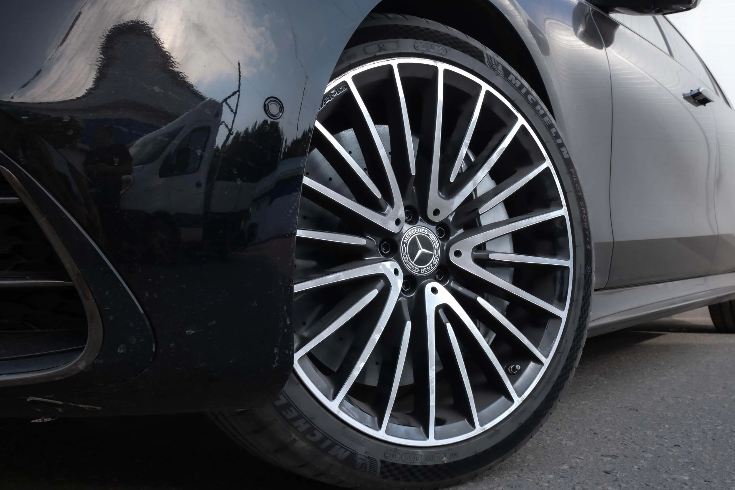 Carbon ceramic brake system for Mercedes-Benz W223. Pic 7