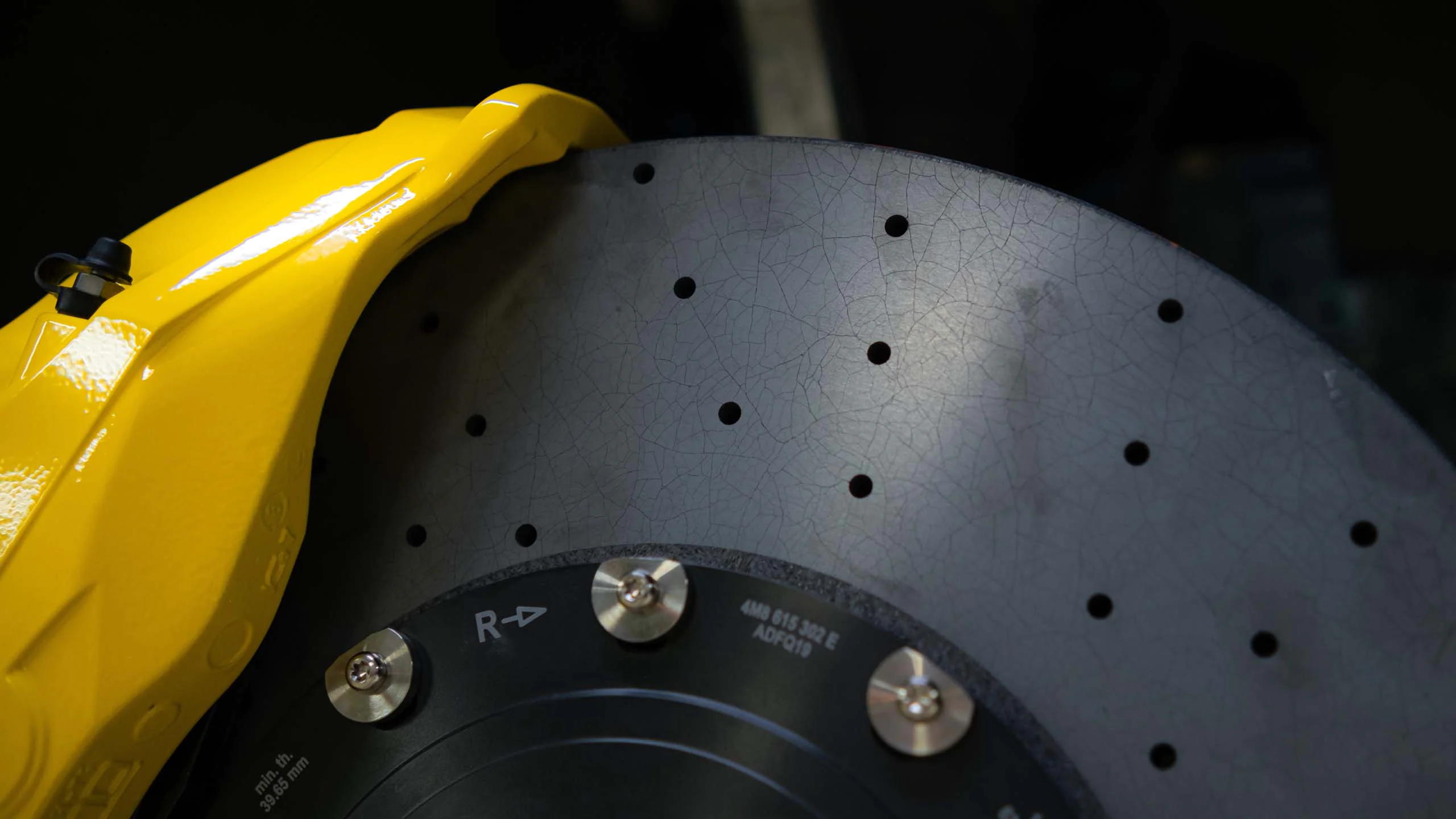Carbon-ceramic brake system for Audi RS6. Pic 1