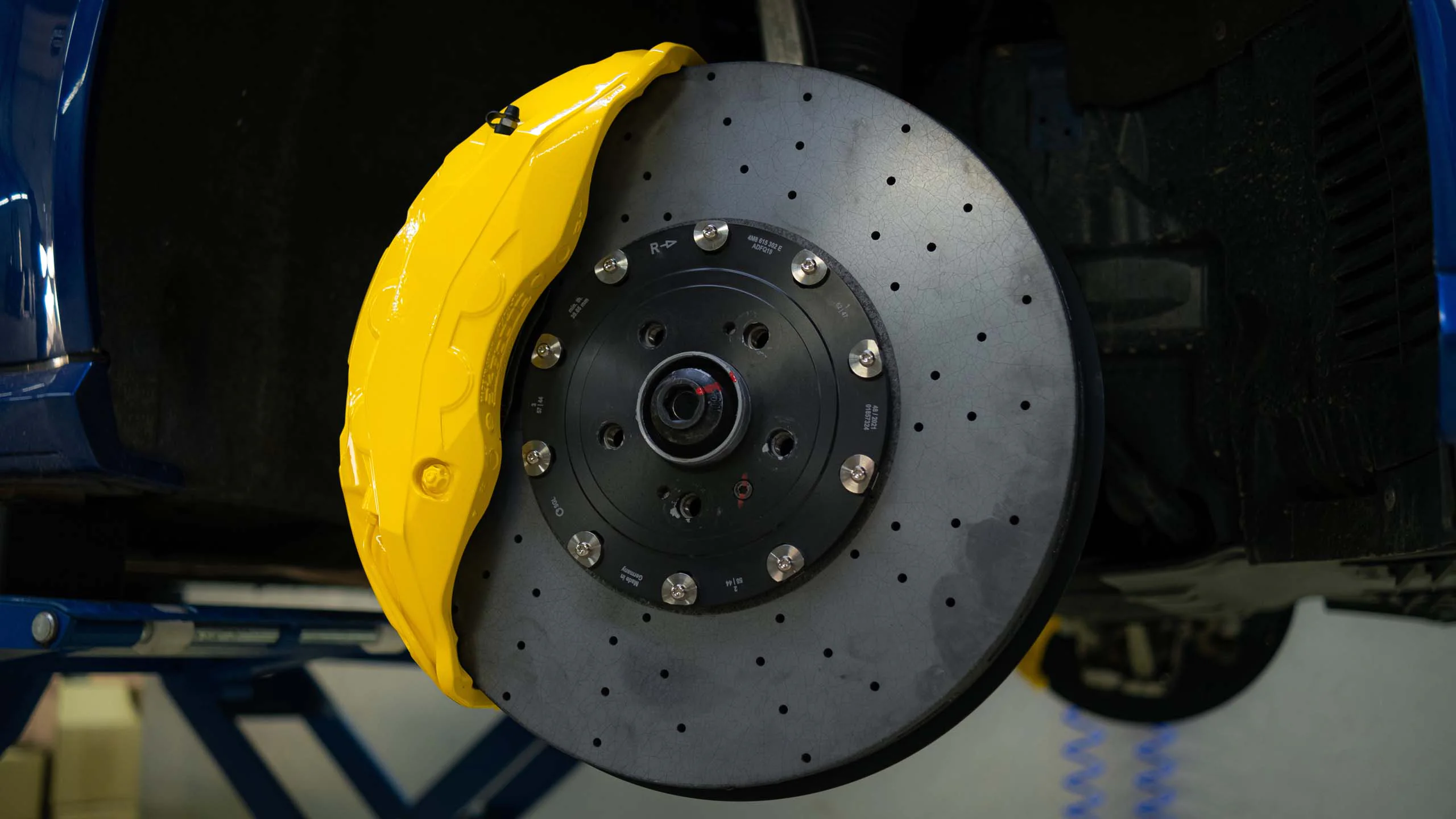 Carbon-ceramic brake system for Audi RS6. Pic 2
