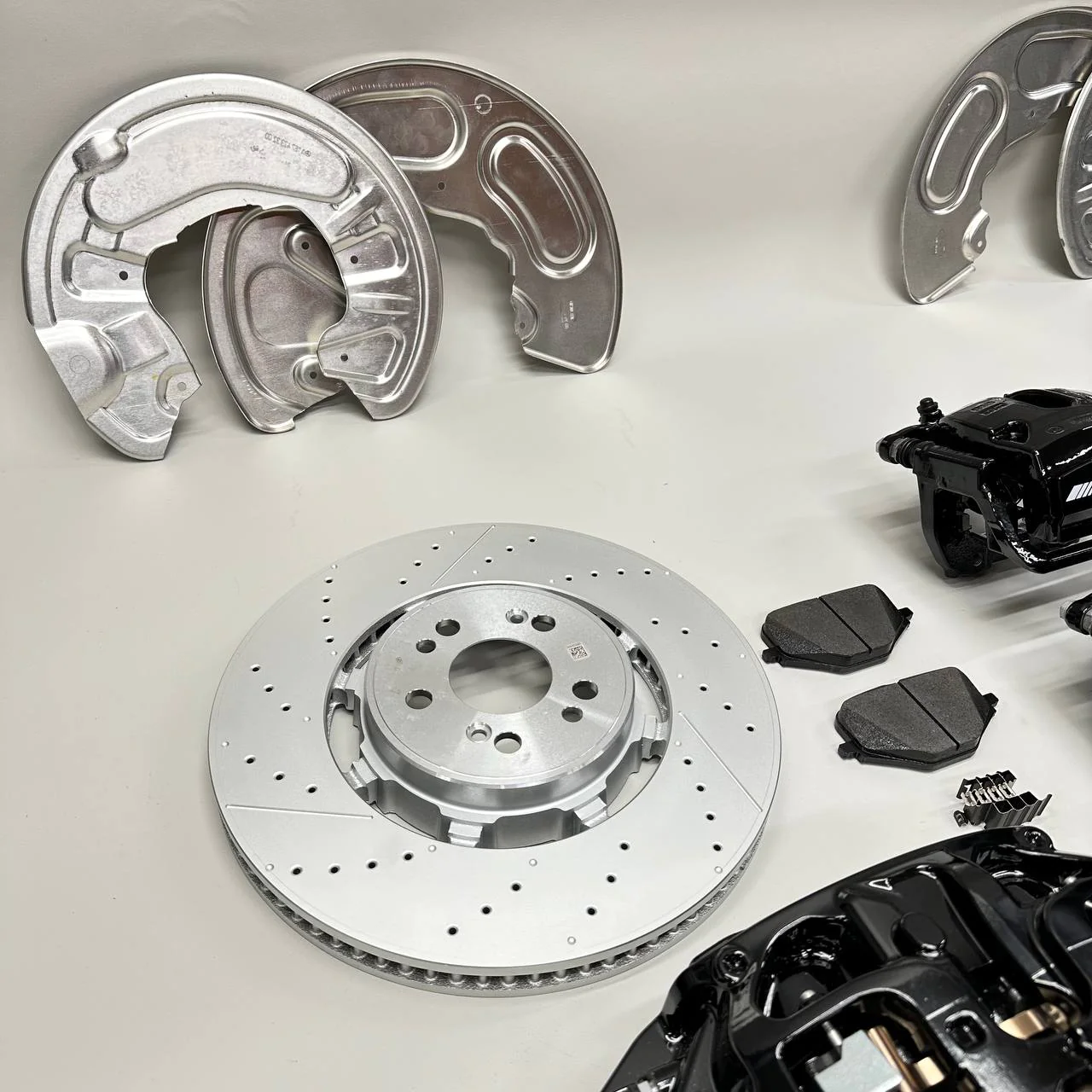 Mercedes-Benz BLACK Full Big Brake Kit for GLS GLE W167 - Image 7