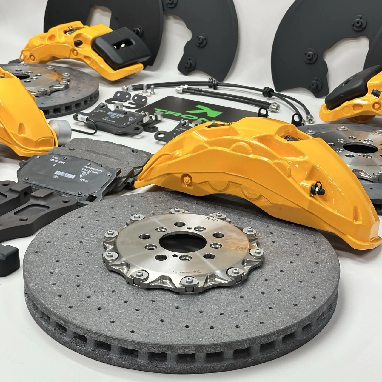 Rolls-Royce Cullinan RR31 Custom Carbon-Ceramic Big Brake Kit 440-40 410-32 Ti (Sun Yellow) - Image 6