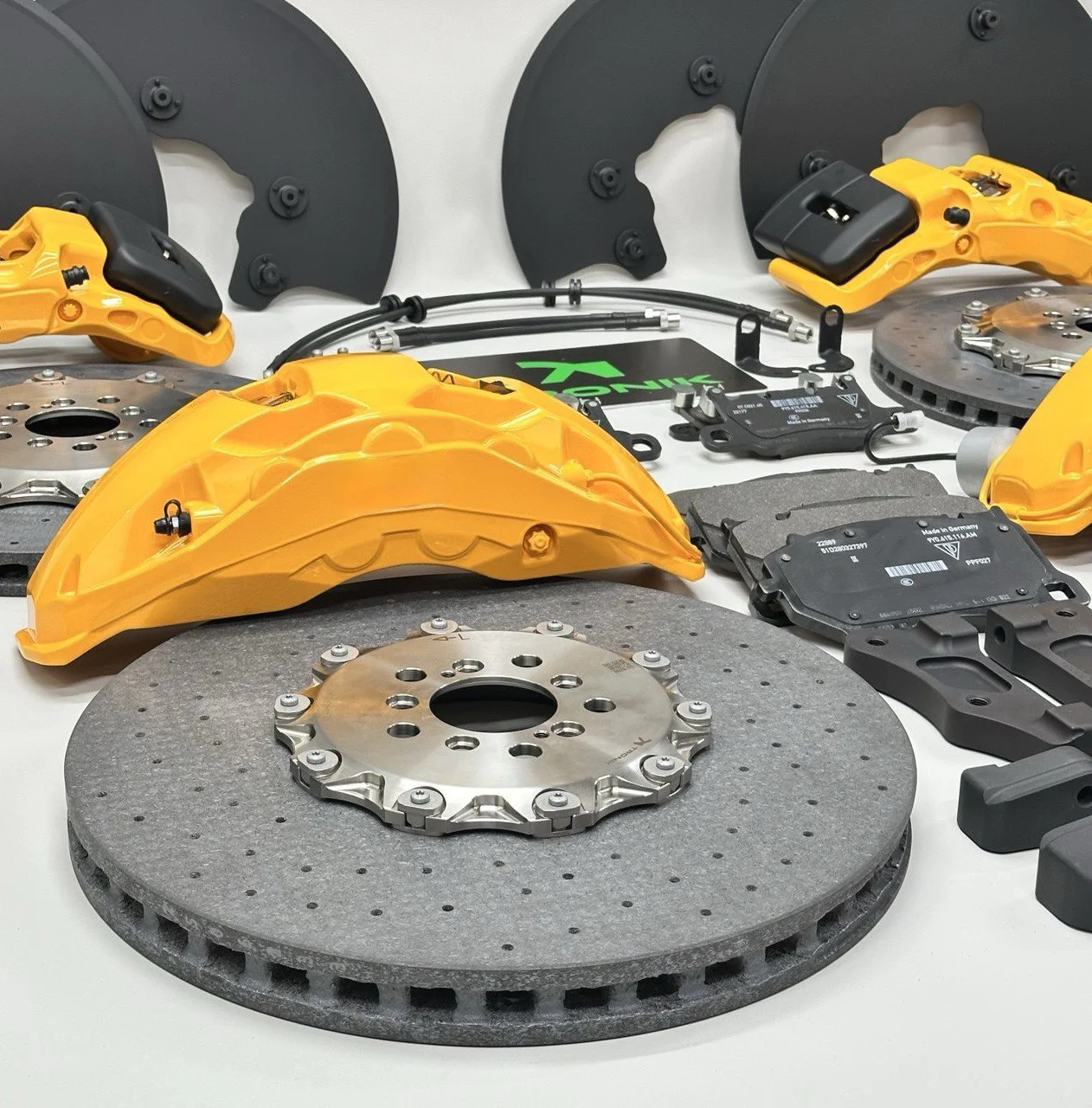 Rolls-Royce Cullinan RR31 Custom Carbon-Ceramic Big Brake Kit 440-40 410-32 Ti (Sun Yellow) - Image 5